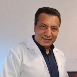 دکتر نادر میثاق