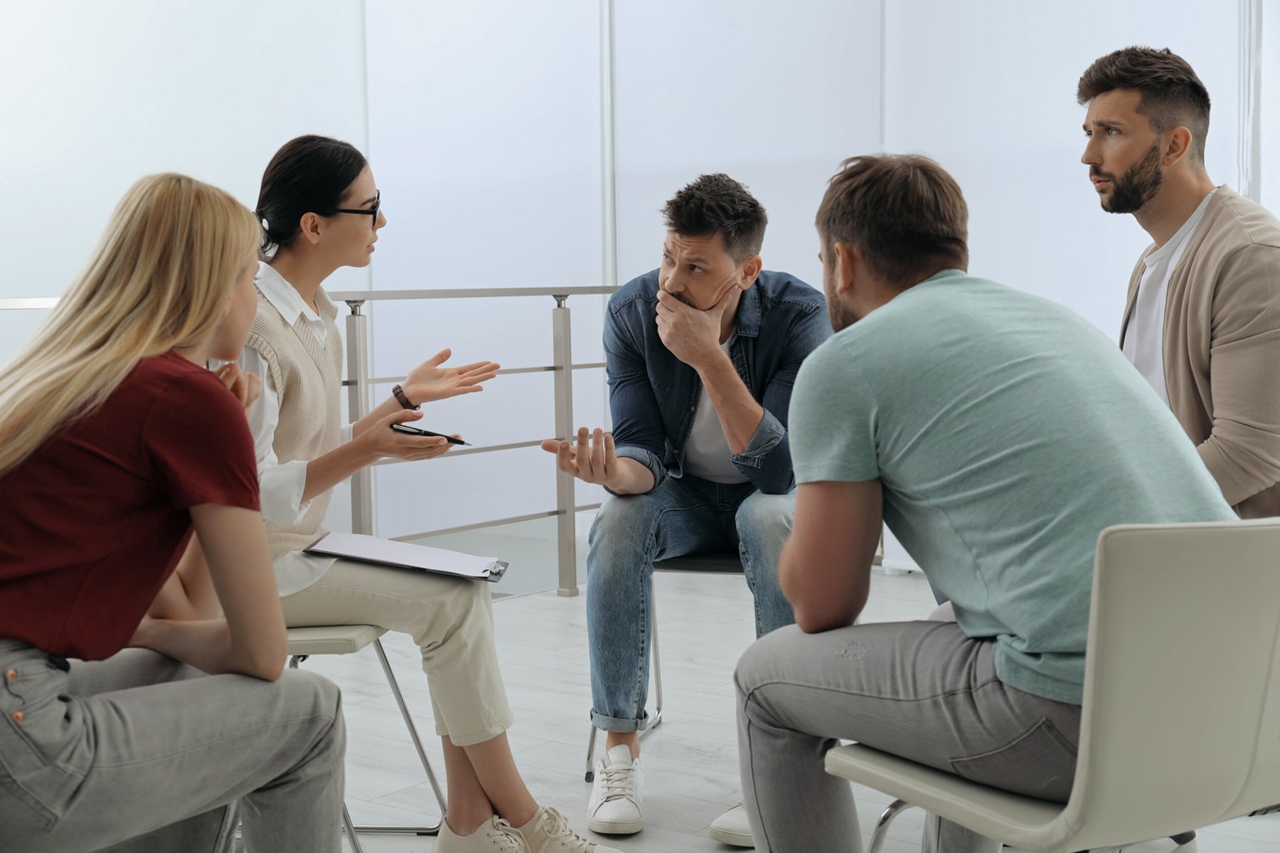 ویژگی های بهترین کلینیک ترک اعتیاد در مشهد