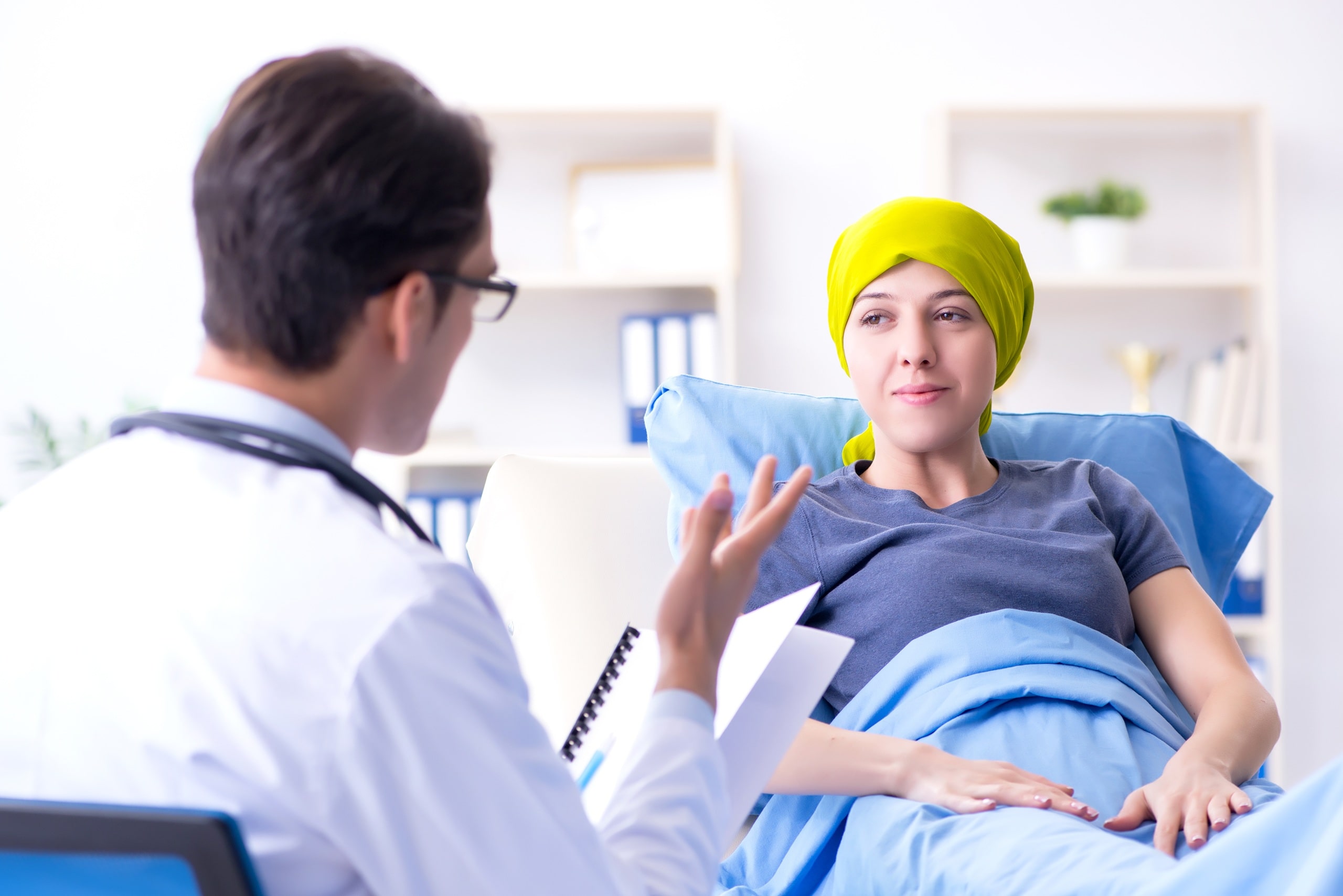 اهمیت تشخیص زودهنگام سرطان توسط متخصص انکولوژی زنان در مشهد