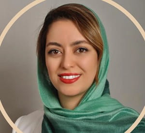 دکتر نیلوفر کریم آبادی